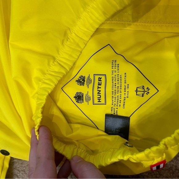 Hunter Kids Yellow Raincoat - Picture 6 of 9